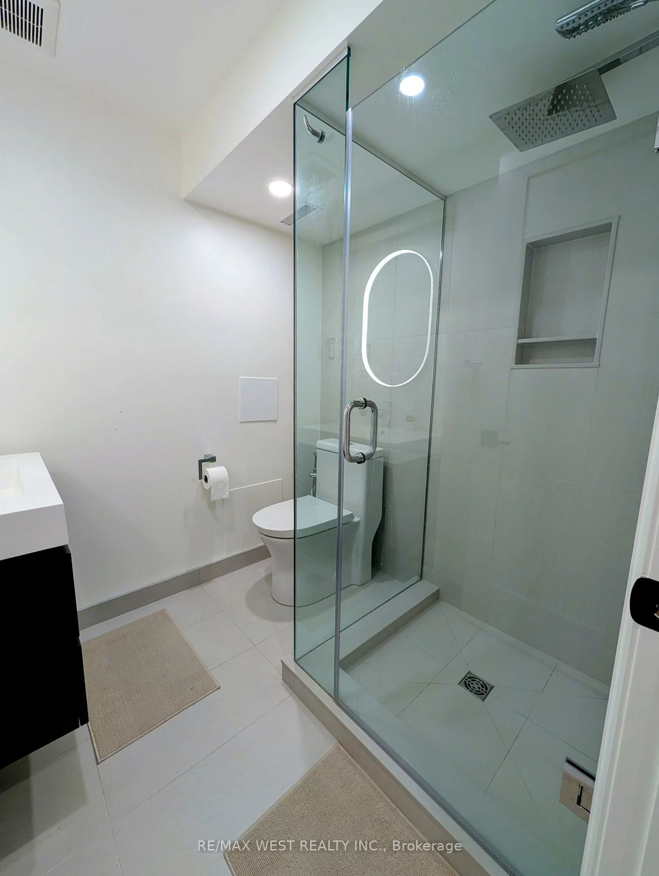 2213, Ridge, 1022 - WT West Oak Trails, Oakville