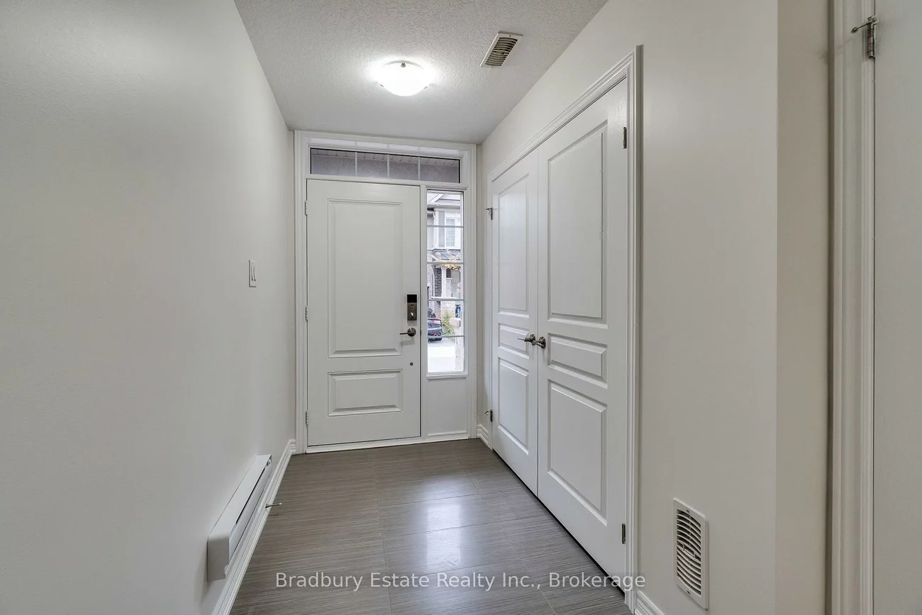 3105, Blackfriar, 1010 - JM Joshua Meadows, Oakville