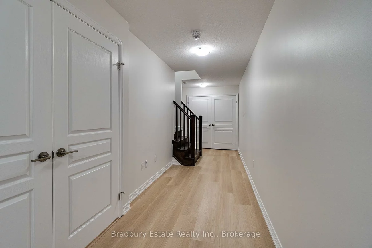 3105, Blackfriar, 1010 - JM Joshua Meadows, Oakville