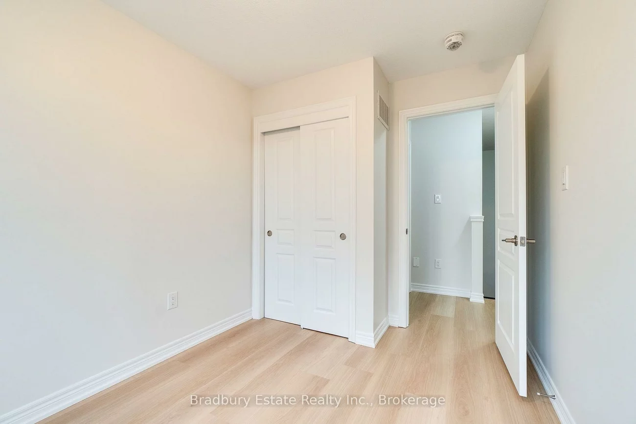 3105, Blackfriar, 1010 - JM Joshua Meadows, Oakville