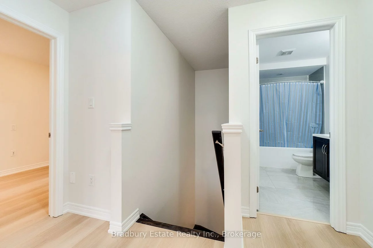 3105, Blackfriar, 1010 - JM Joshua Meadows, Oakville