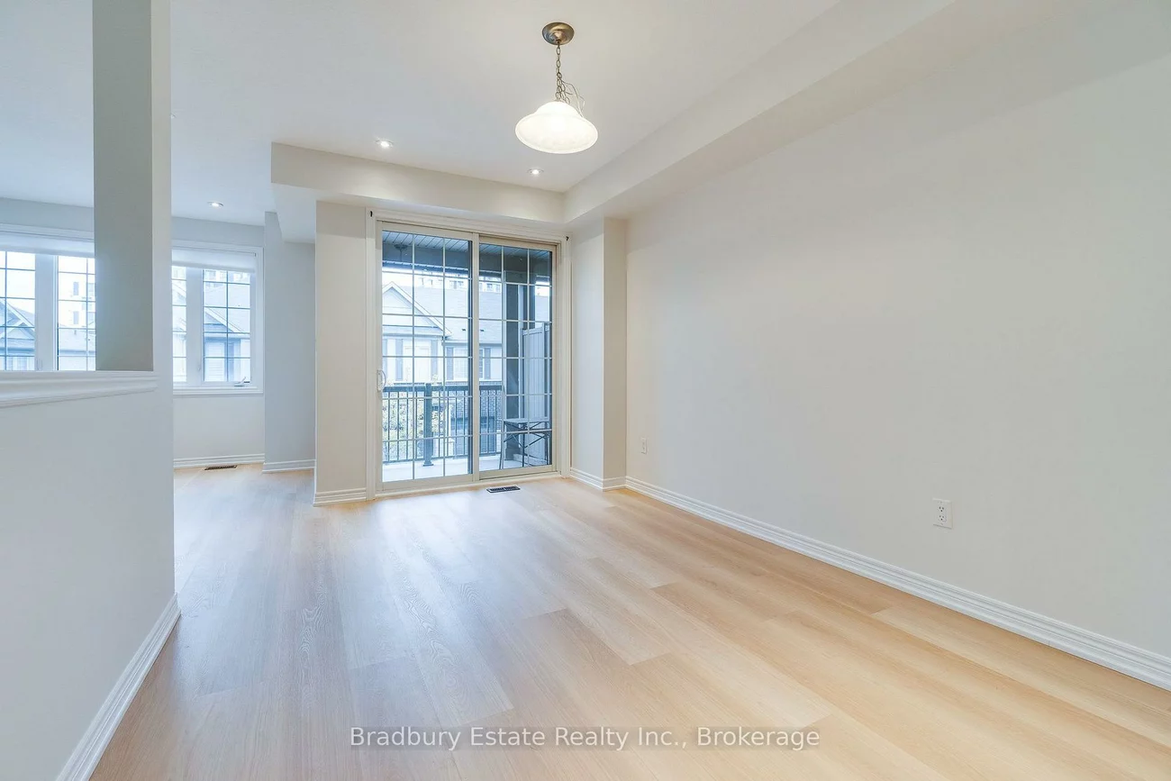 3105, Blackfriar, 1010 - JM Joshua Meadows, Oakville