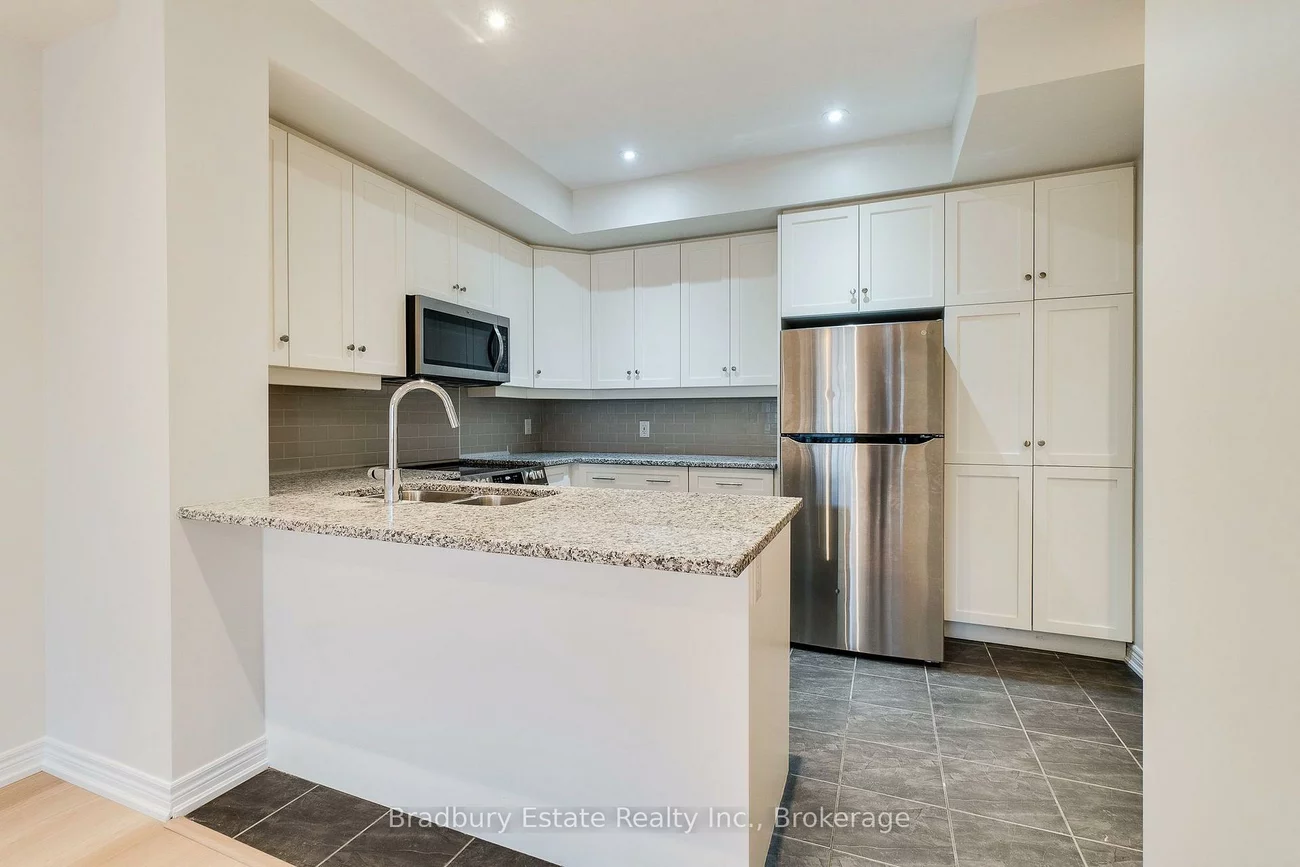 3105, Blackfriar, 1010 - JM Joshua Meadows, Oakville