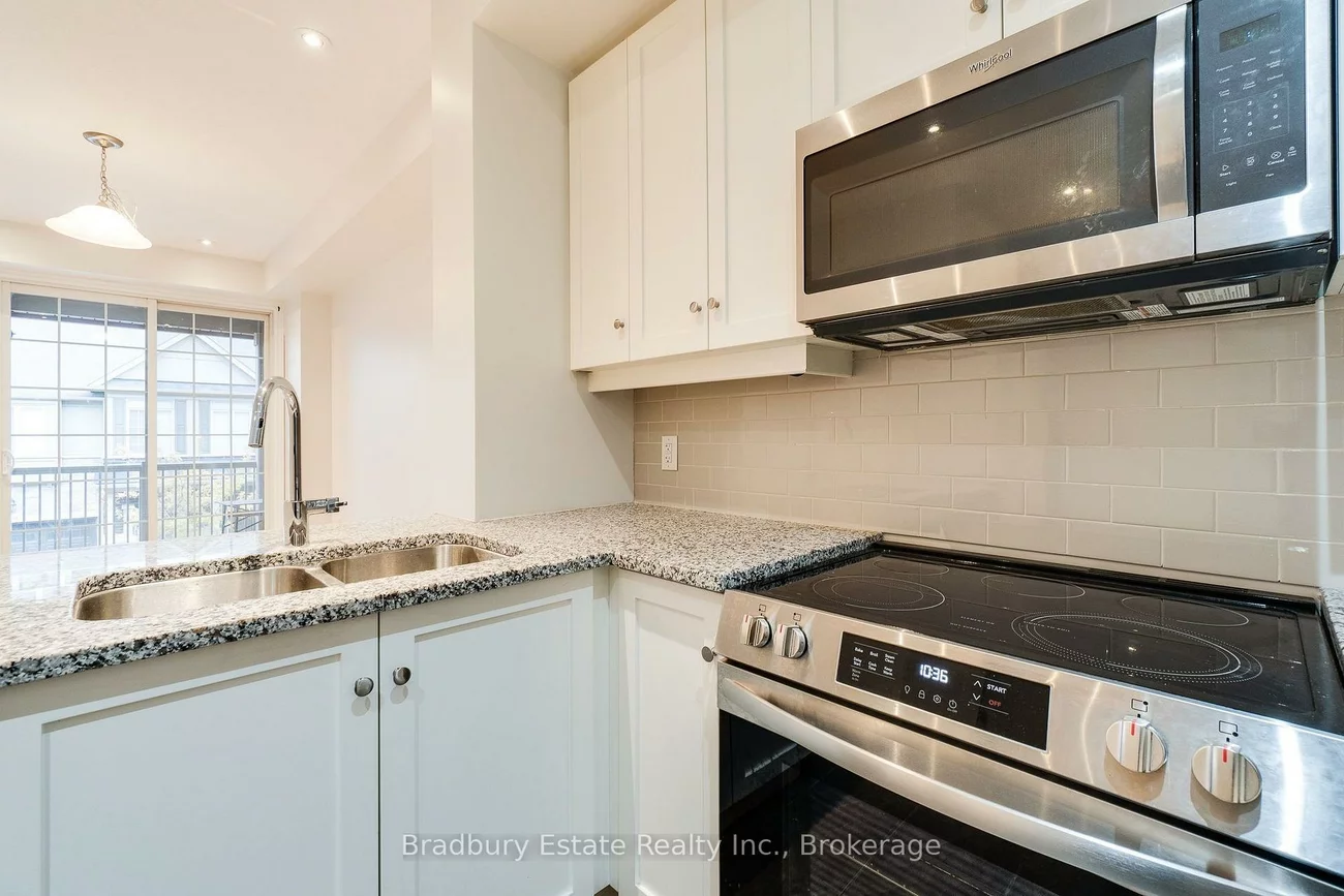 3105, Blackfriar, 1010 - JM Joshua Meadows, Oakville