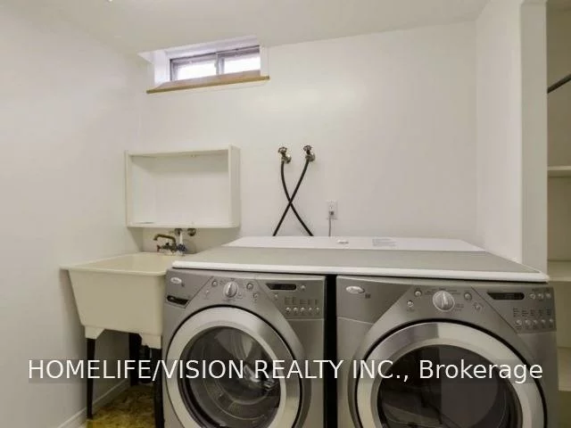 229, Village Wood, 1001 - BR Bronte, Oakville