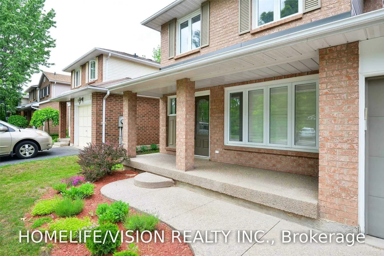 229, Village Wood, 1001 - BR Bronte, Oakville