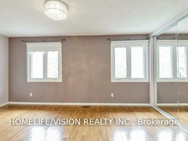 229, Village Wood, 1001 - BR Bronte, Oakville
