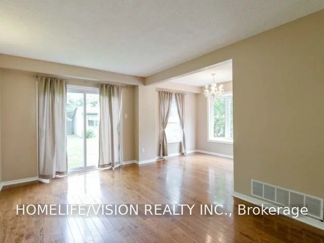 229, Village Wood, 1001 - BR Bronte, Oakville