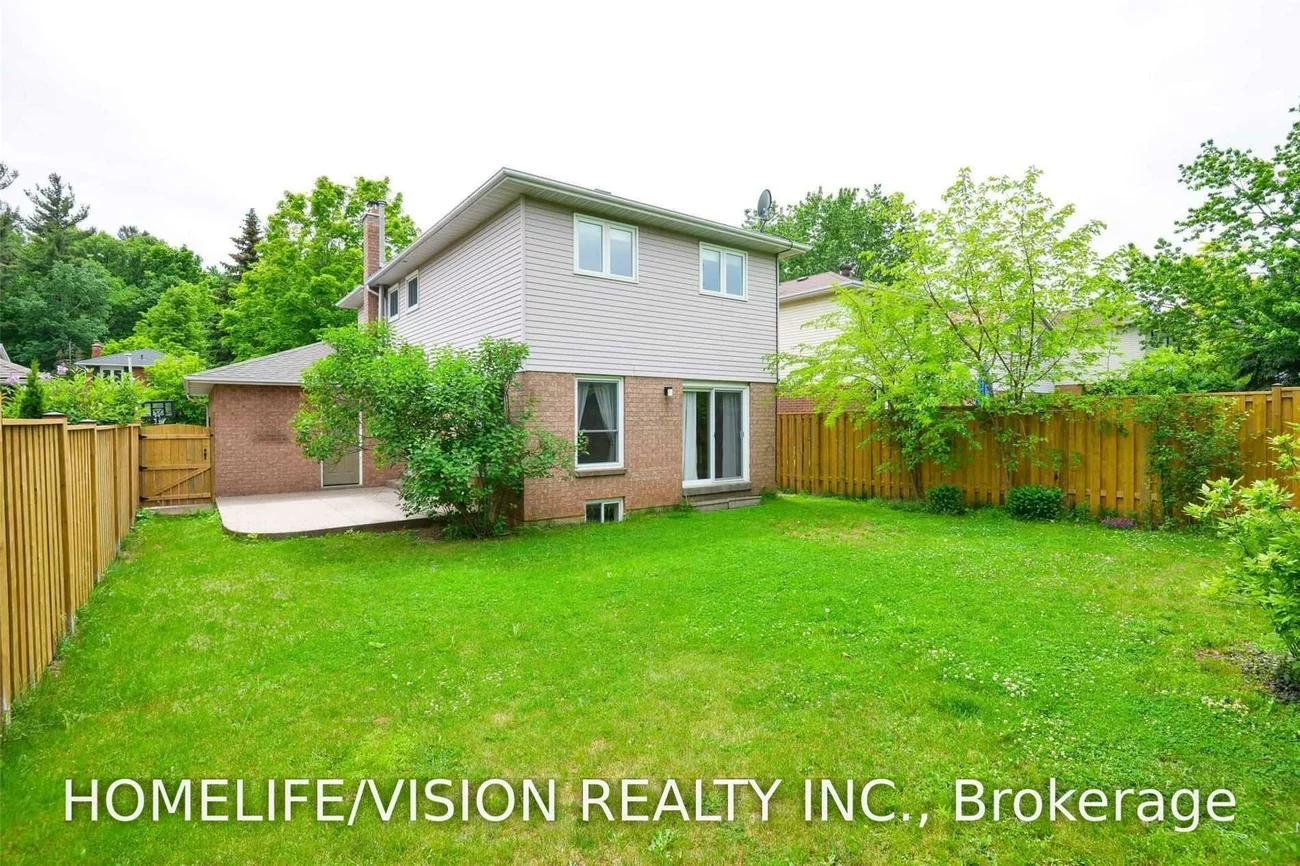 229, Village Wood, 1001 - BR Bronte, Oakville