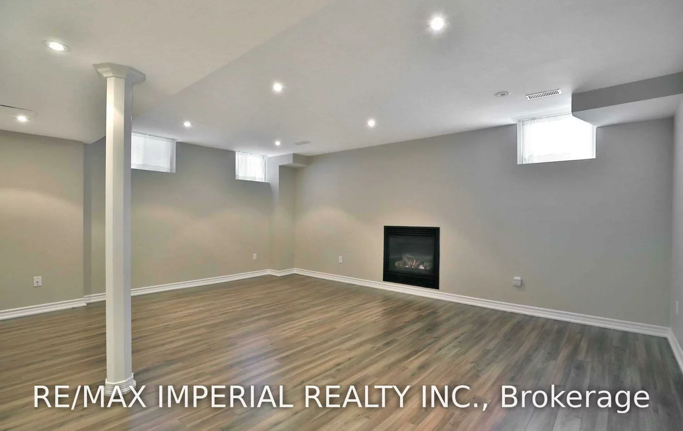 1233, Agram, 1009 - JC Joshua Creek, Oakville