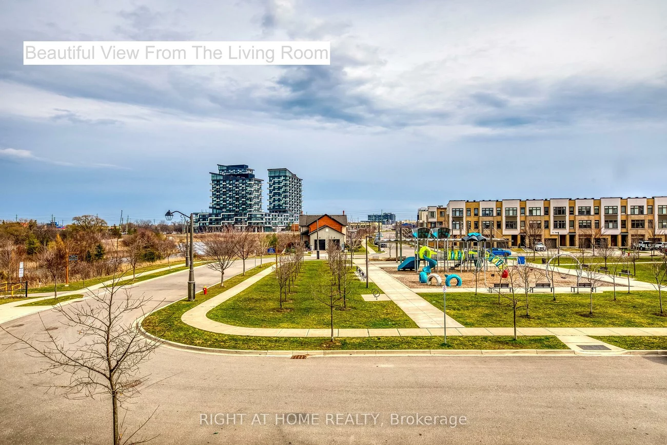 272, Squire, 1008 - GO Glenorchy, Oakville