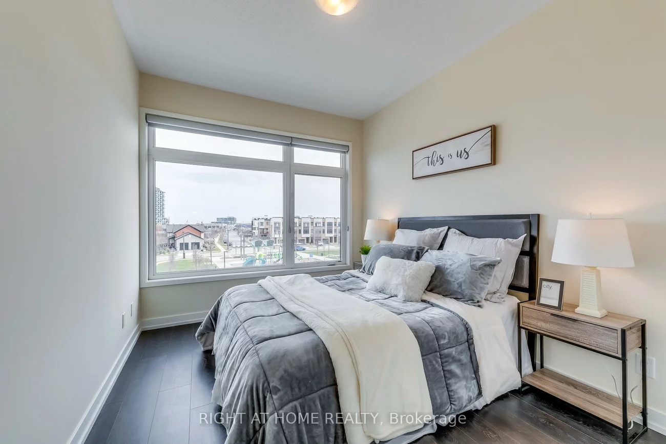 272, Squire, 1008 - GO Glenorchy, Oakville