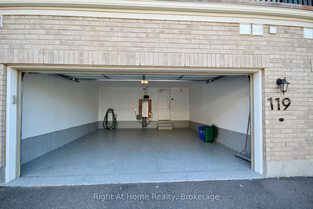 119, Stork, 1008 - GO Glenorchy, Oakville