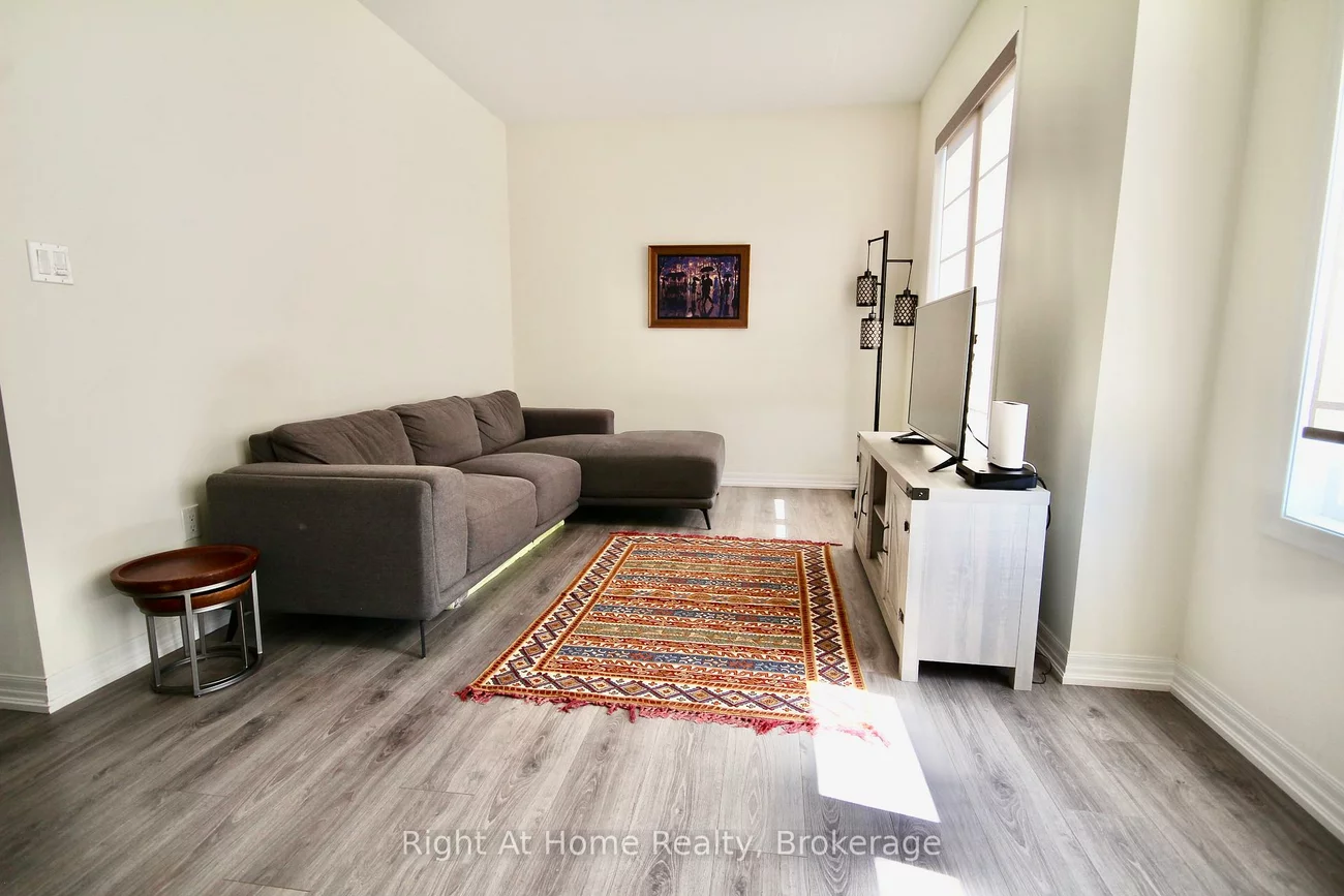 119, Stork, 1008 - GO Glenorchy, Oakville
