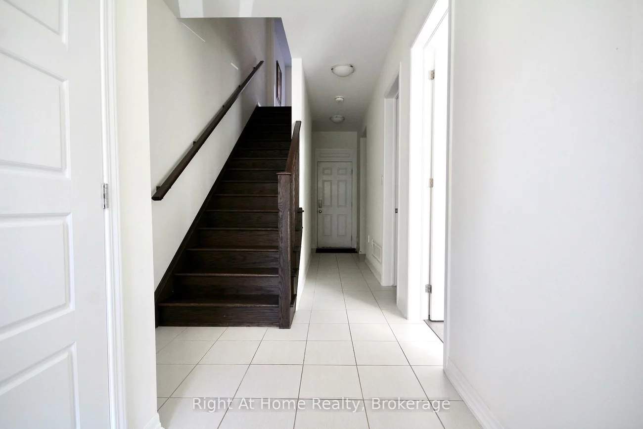 119, Stork, 1008 - GO Glenorchy, Oakville
