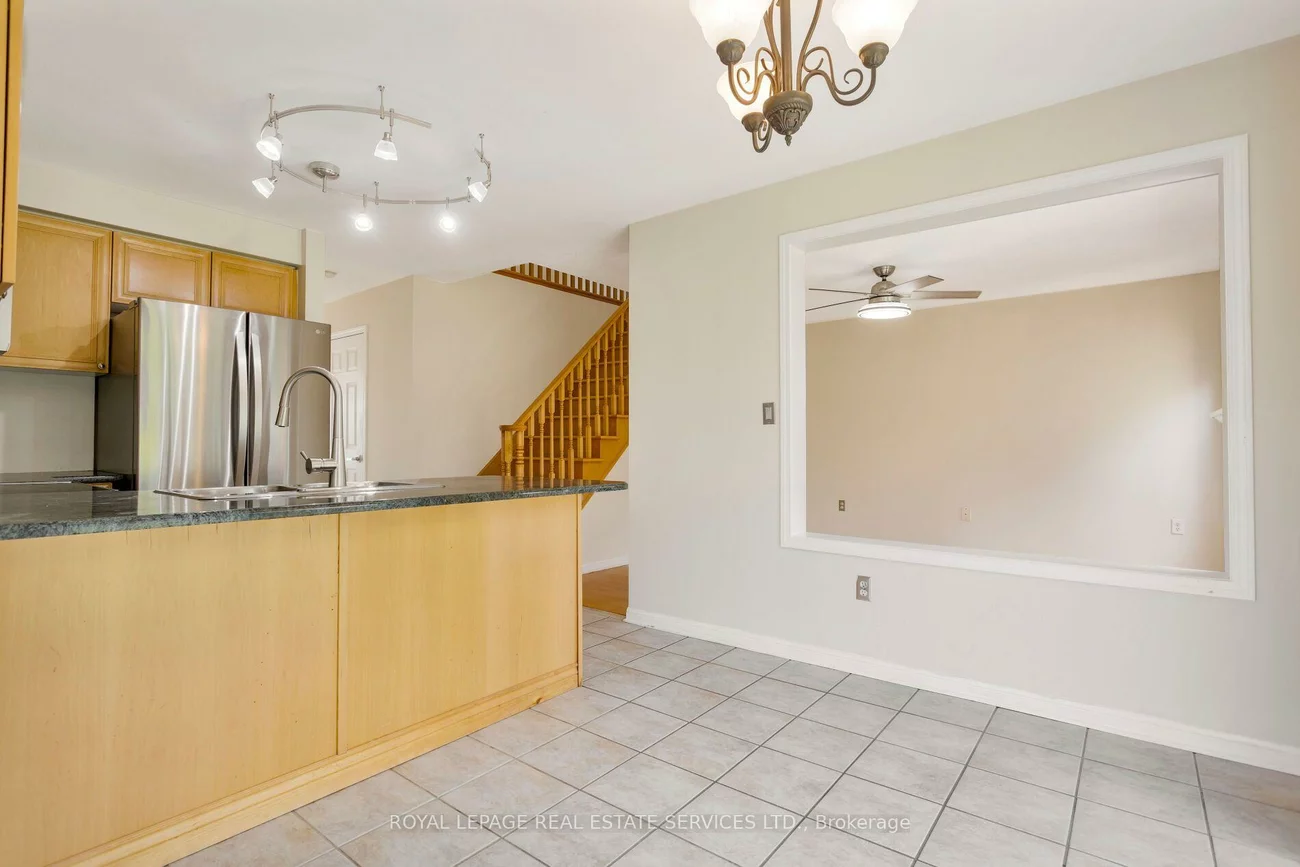 2204, Grand Oak, 1019 - WM Westmount, Oakville