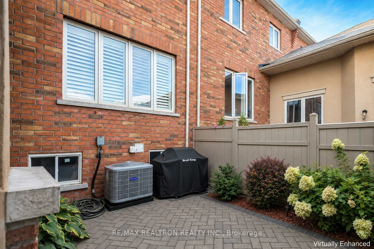 3107, Neyagawa, 1008 - GO Glenorchy, Oakville