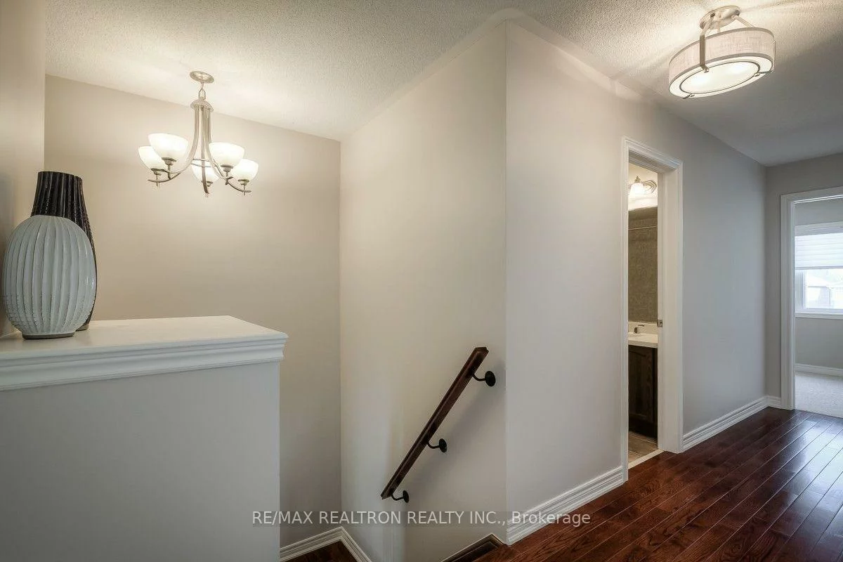 3107, Neyagawa, 1008 - GO Glenorchy, Oakville