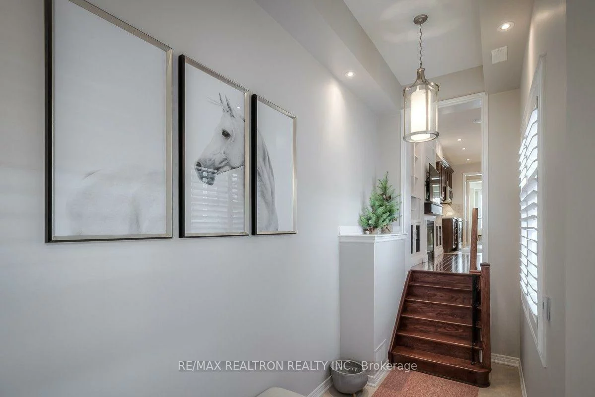 3107, Neyagawa, 1008 - GO Glenorchy, Oakville