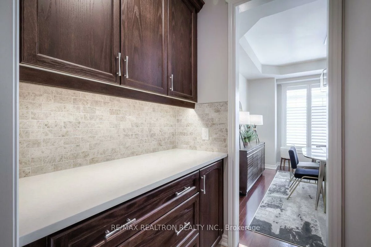 3107, Neyagawa, 1008 - GO Glenorchy, Oakville