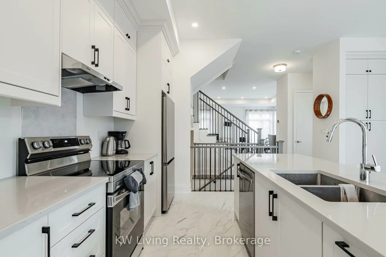 3296, Taha, 1008 - GO Glenorchy, Oakville