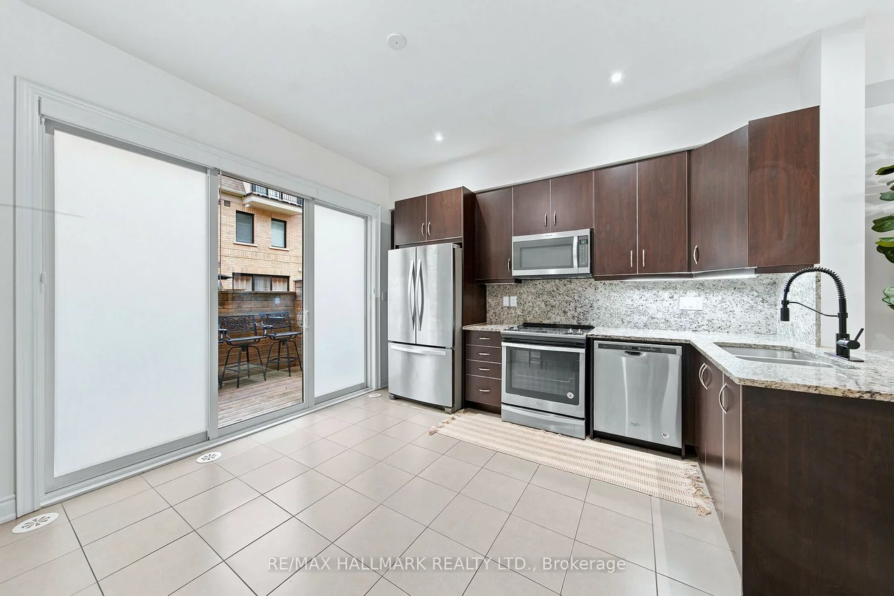 250, Royalton Common, 1015 - RO River Oaks, Oakville