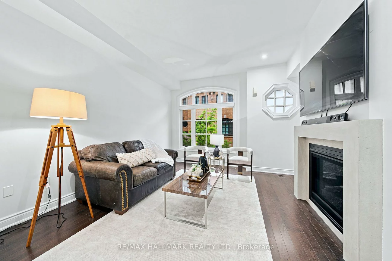 250, Royalton Common, 1015 - RO River Oaks, Oakville