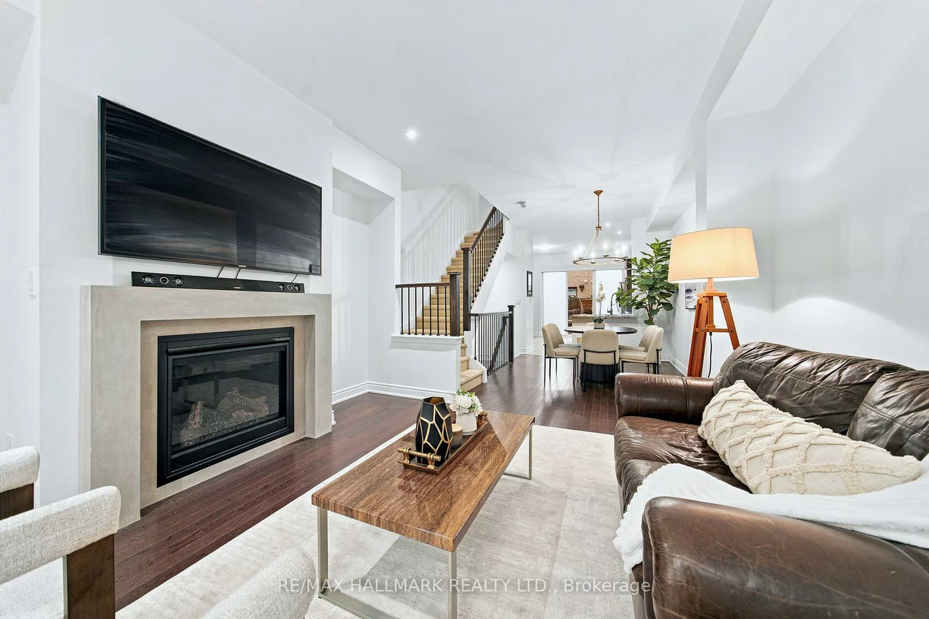 250, Royalton Common, 1015 - RO River Oaks, Oakville