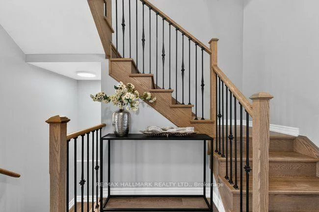 3034, Eighth, 1010 - JM Joshua Meadows, Oakville