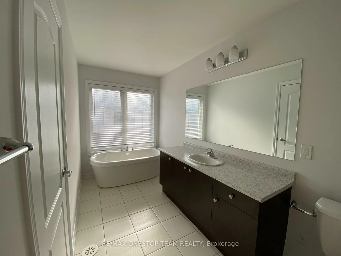 374, Wheat Boom, 1010 - JM Joshua Meadows, Oakville