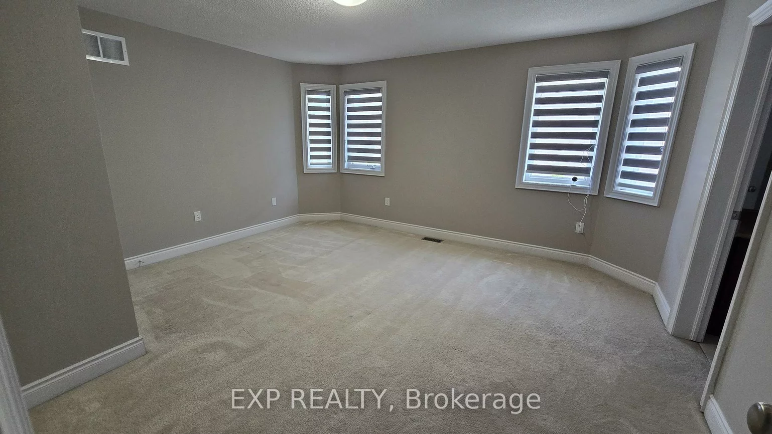 2209, Blackbird, 1022 - WT West Oak Trails, Oakville