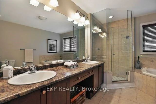 2209, Blackbird, 1022 - WT West Oak Trails, Oakville