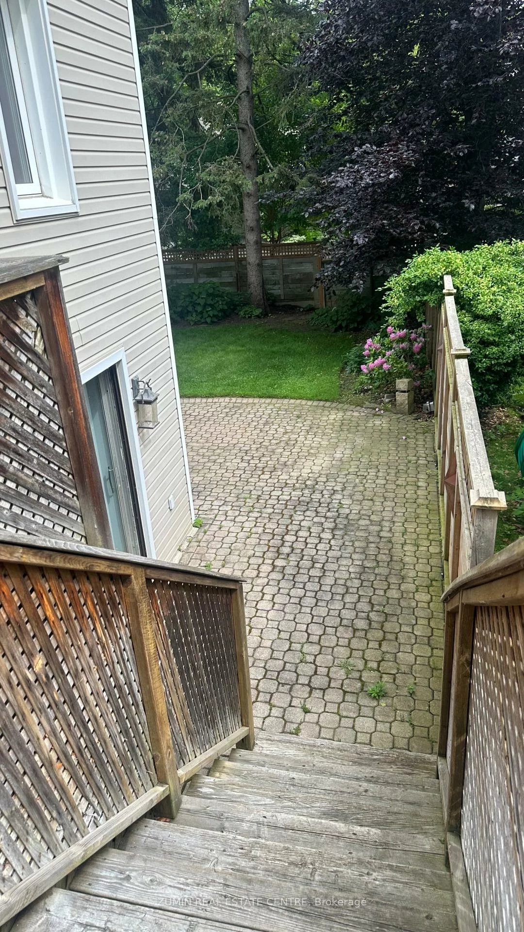 76, Brock, 1002 - CO Central, Oakville