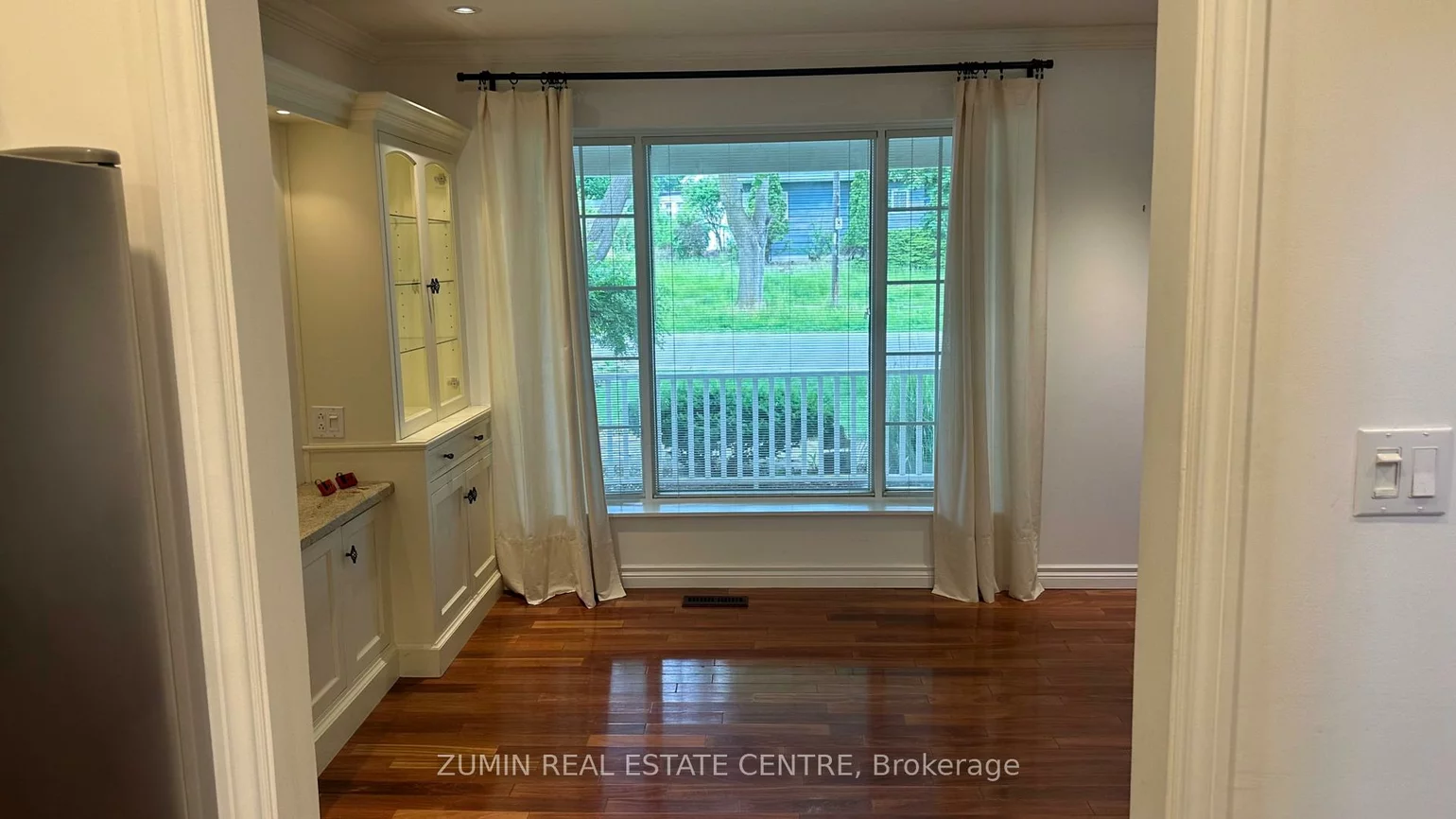 76, Brock, 1002 - CO Central, Oakville
