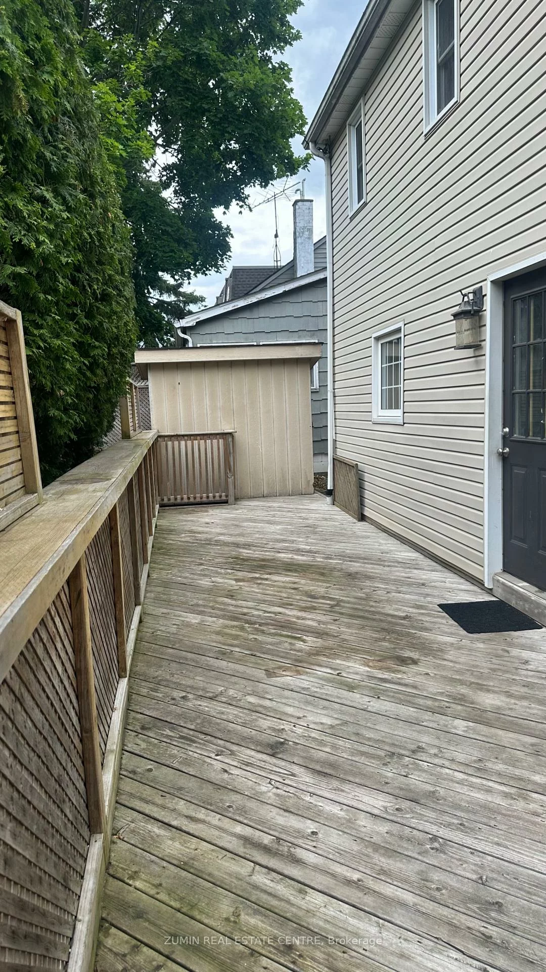 76, Brock, 1002 - CO Central, Oakville
