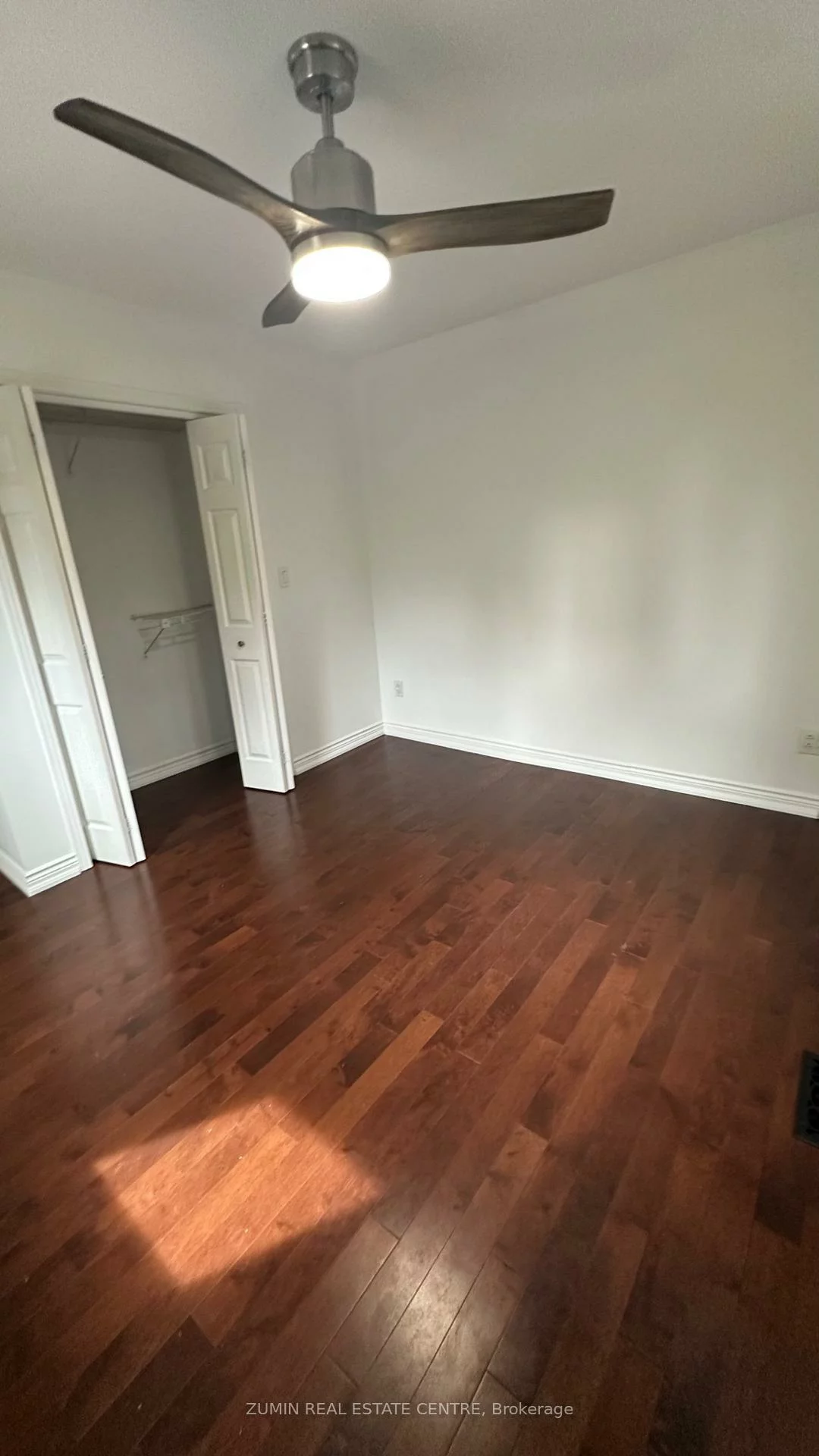 76, Brock, 1002 - CO Central, Oakville