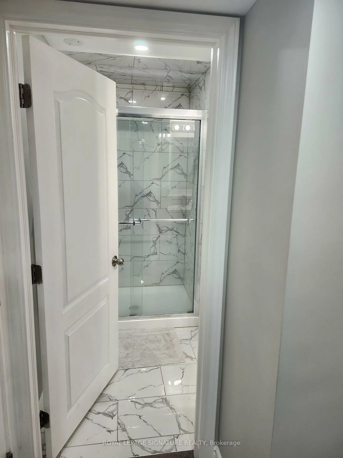 2112, Glenhampton, 1019 - WM Westmount, Oakville