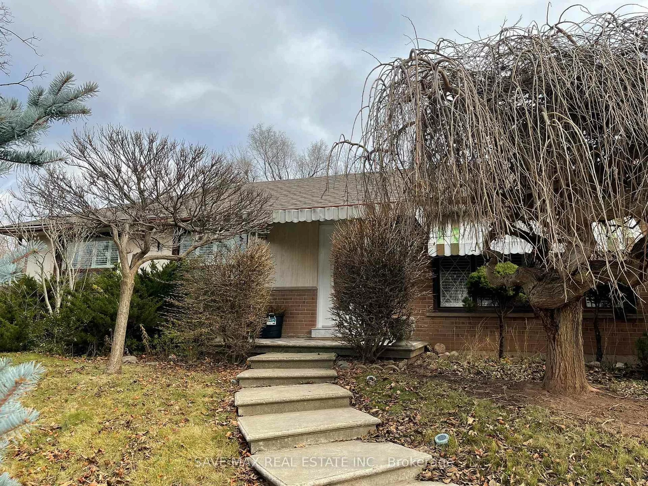 561, Weir, 1001 - BR Bronte, Oakville