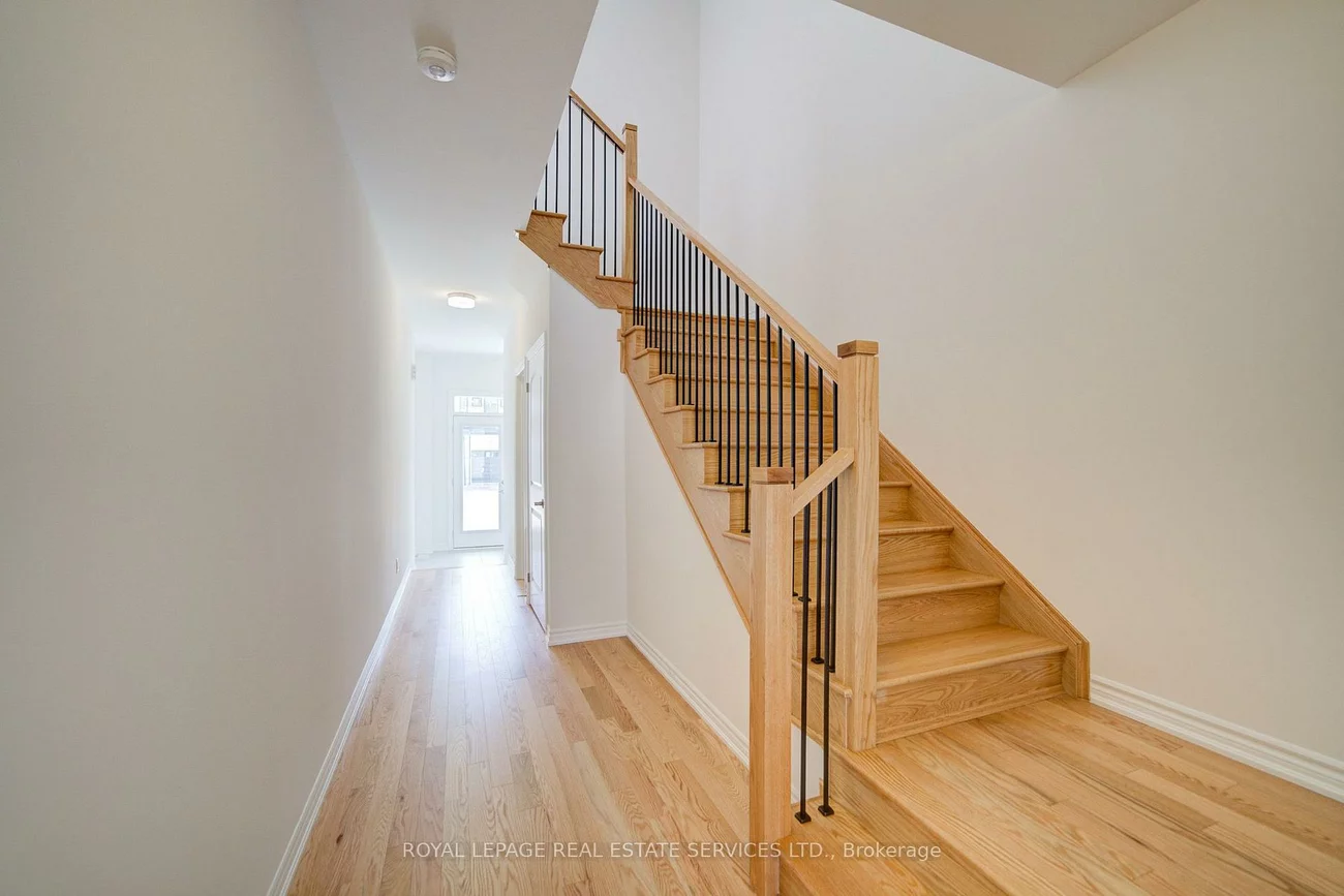 1182, Dartmouth, 1010 - JM Joshua Meadows, Oakville