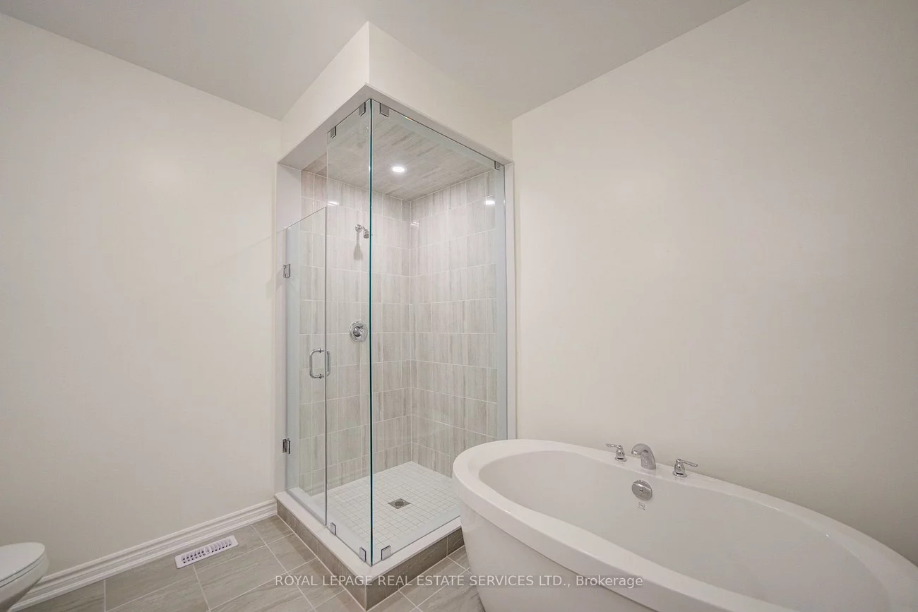 1182, Dartmouth, 1010 - JM Joshua Meadows, Oakville