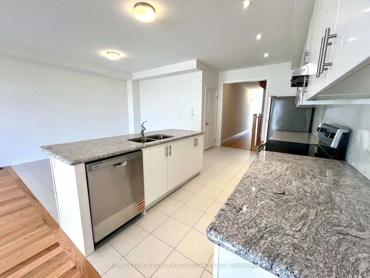 1182, Dartmouth, 1010 - JM Joshua Meadows, Oakville