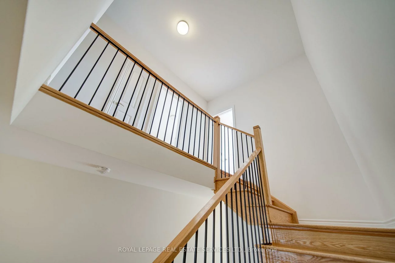 1182, Dartmouth, 1010 - JM Joshua Meadows, Oakville