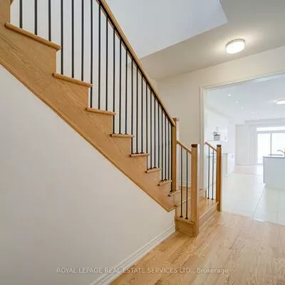 1182, Dartmouth, 1010 - JM Joshua Meadows, Oakville