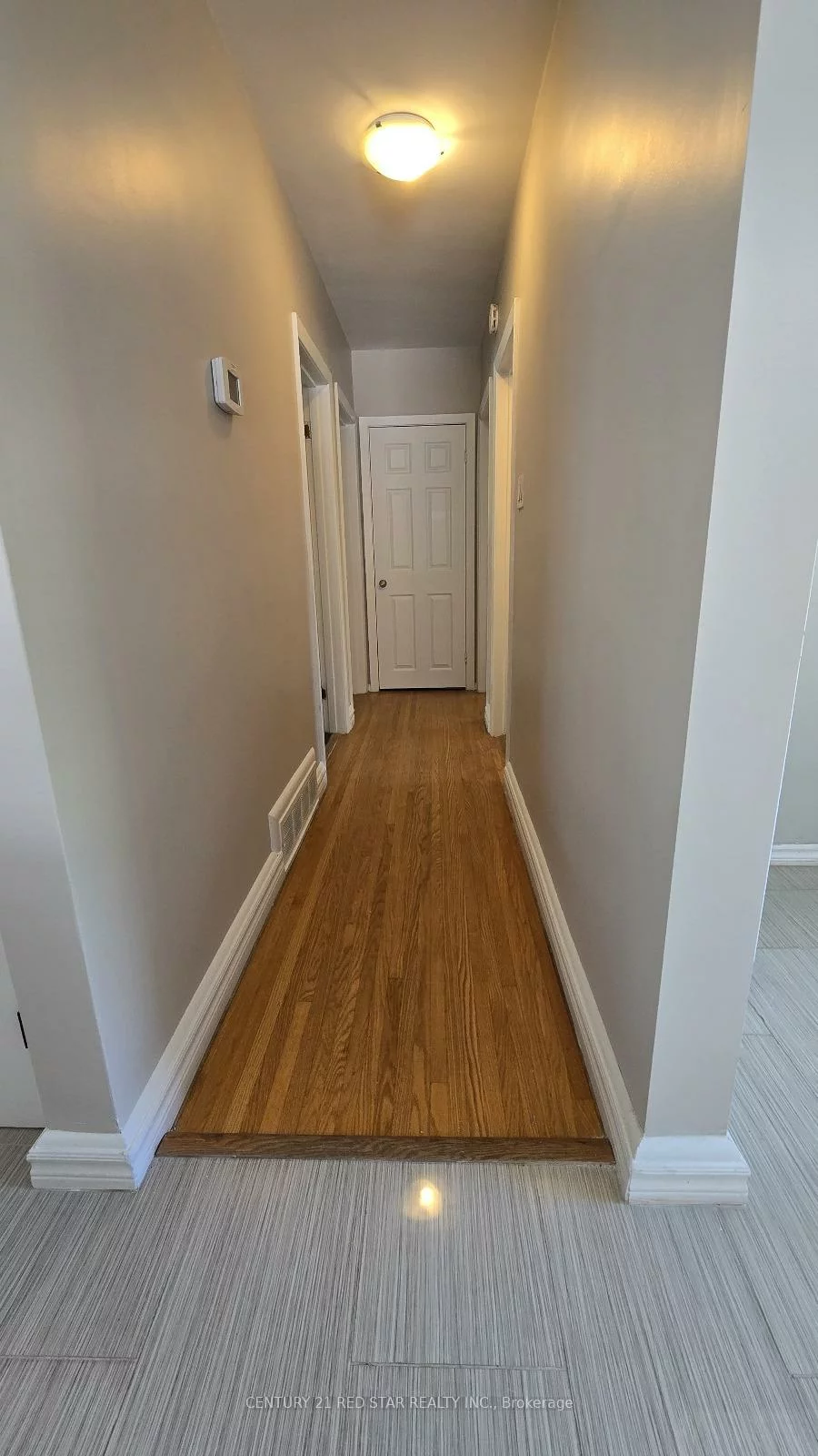 235, Mary, 1002 - CO Central, Oakville