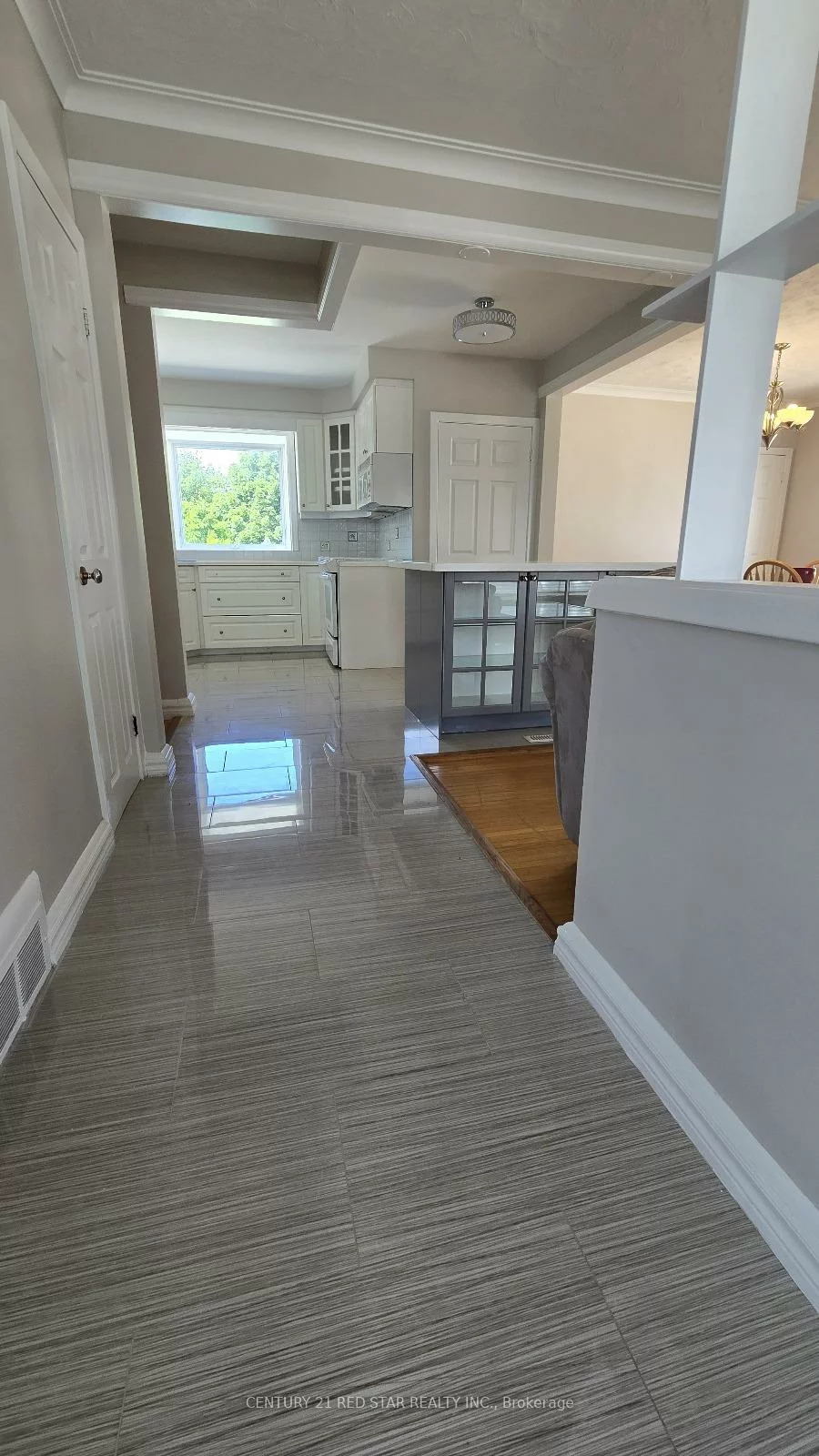 235, Mary, 1002 - CO Central, Oakville