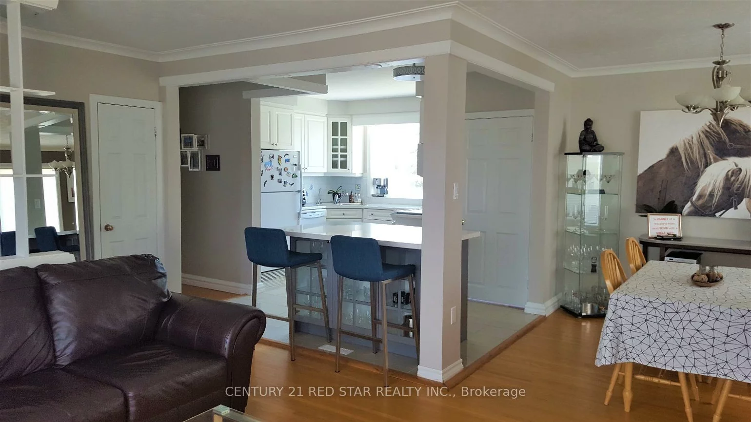 235, Mary, 1002 - CO Central, Oakville