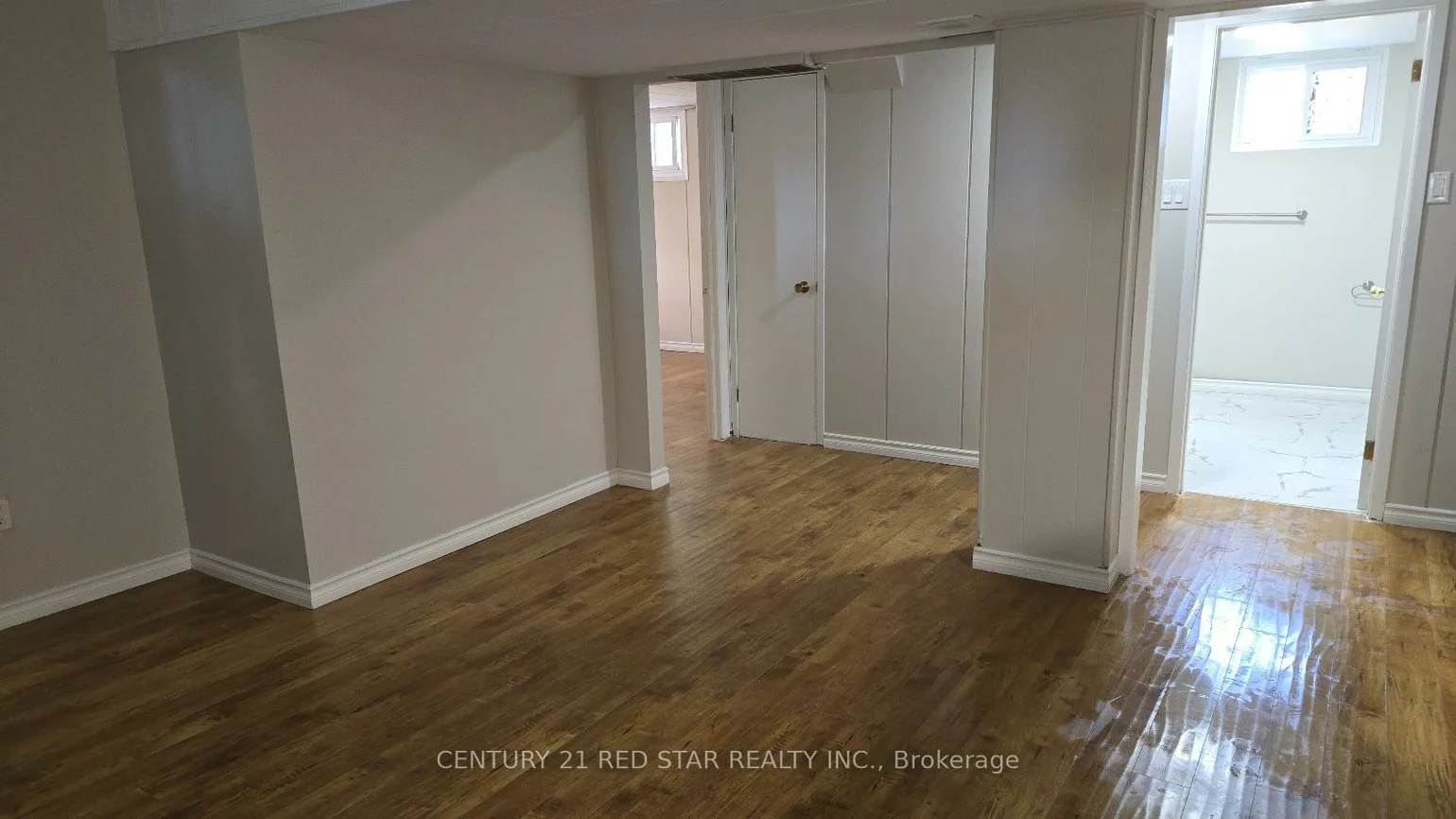 235, Mary, 1002 - CO Central, Oakville