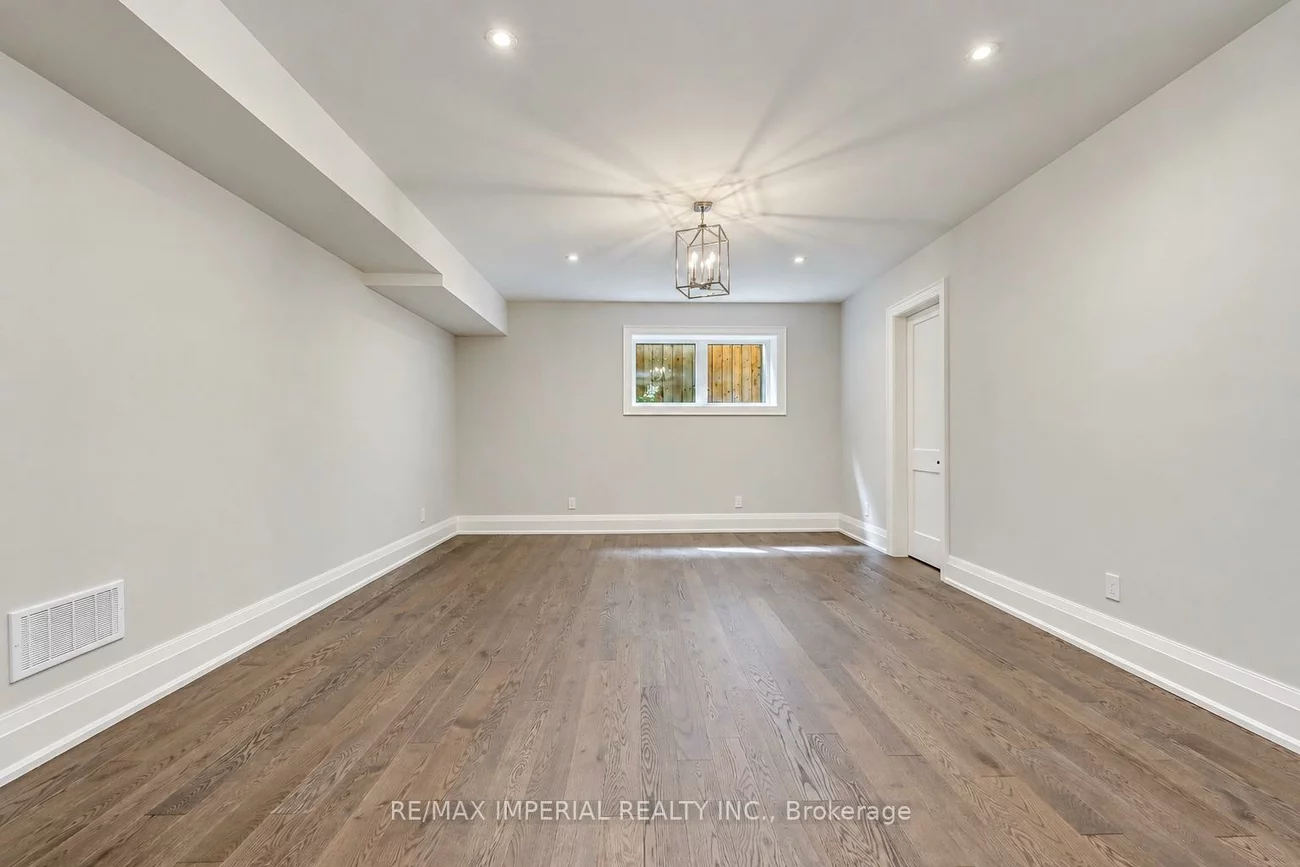 1517, Duncan, 1011 - MO Morrison, Oakville