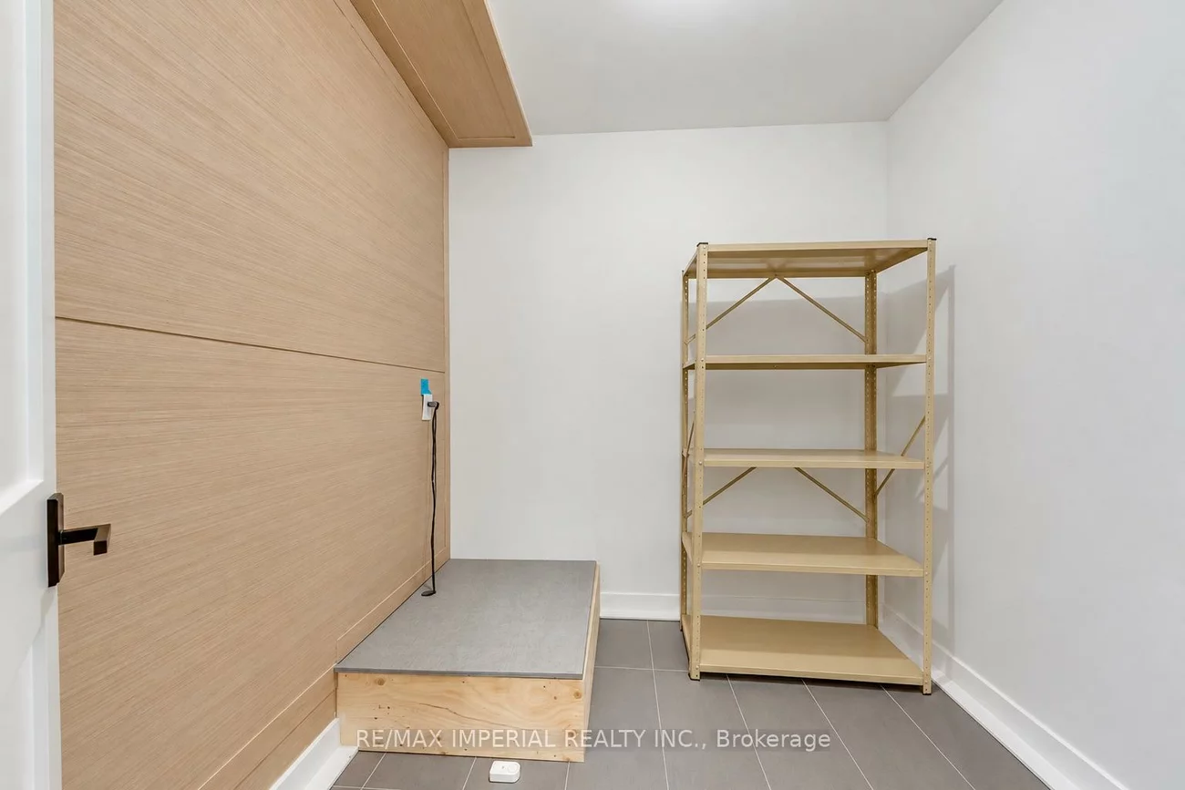 1517, Duncan, 1011 - MO Morrison, Oakville