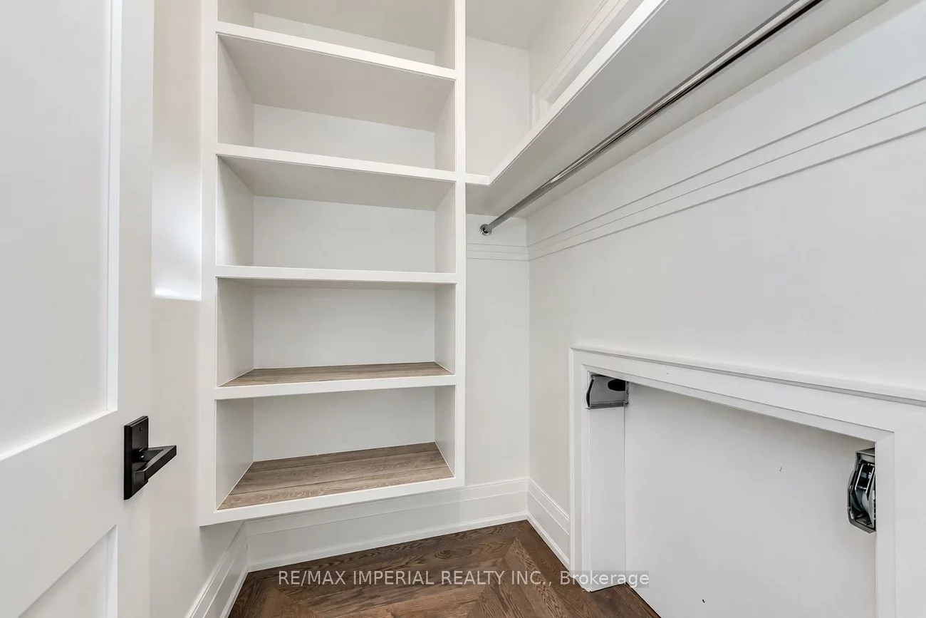 1517, Duncan, 1011 - MO Morrison, Oakville